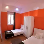 T2 In Typical In Sapadores Apartment *