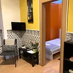 T2 In Typical In Sapadores Apartment Lissabon