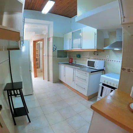 Lägenhet T2 In Typical In Sapadores *